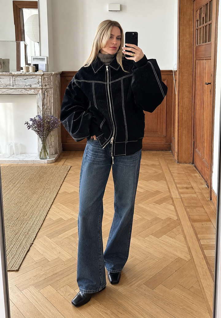 Oversize-Damenjacke in Wildlederoptik mit kontrastierenden Ziernähten – Vela