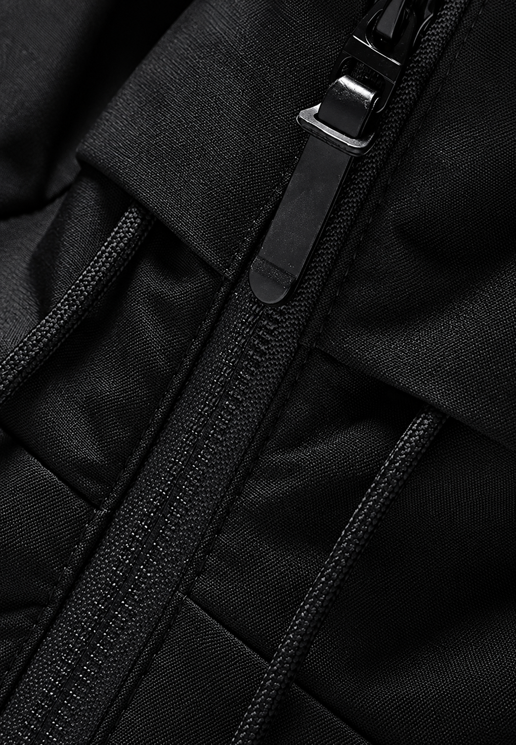 Herren-Steppjacke mit verstellbarer Kapuze, regulärem Schnitt und matter Oberfläche - Nereo