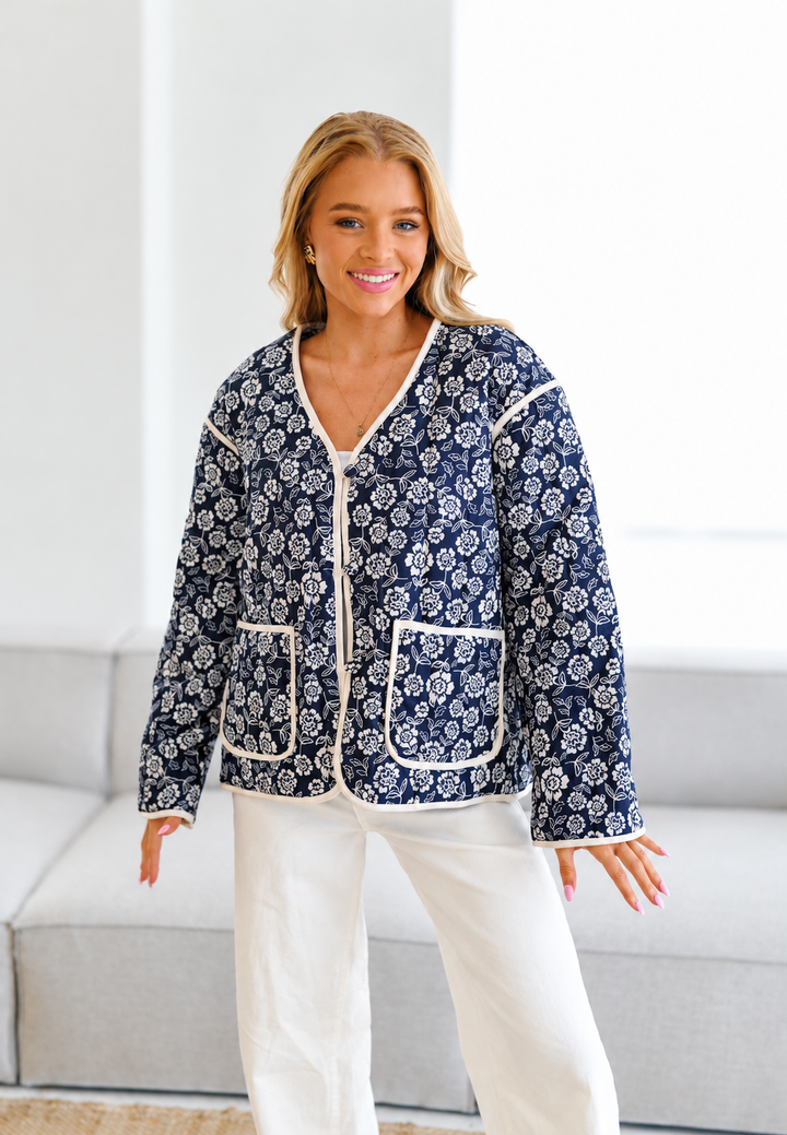 Damen-Steppjacke mit Blumenmuster und Kontrasteinfassungen - Mireva