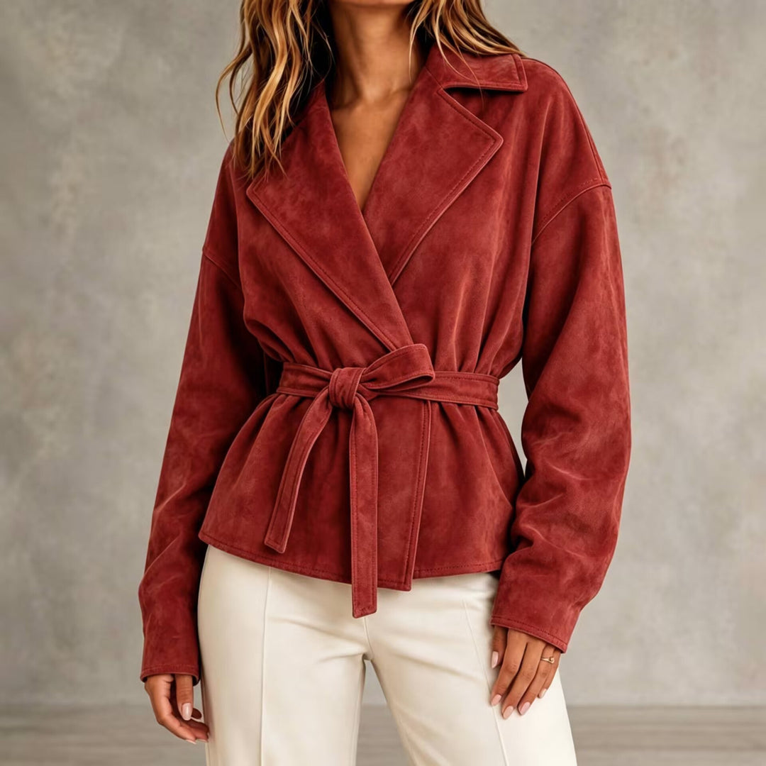 Kurze Damenjacke in Wildlederoptik mit Gürtel und Revers – Valérie