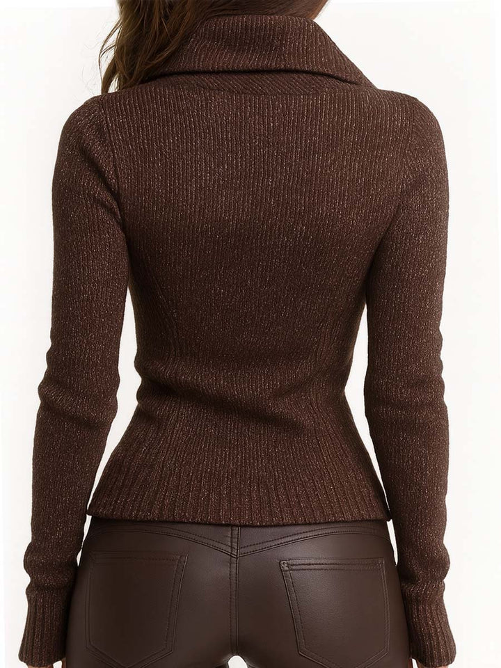 Damen-Strickjacke mit asymmetrischem Reißverschluss und hochgeschlossenem Rippstrickkragen – Eliska