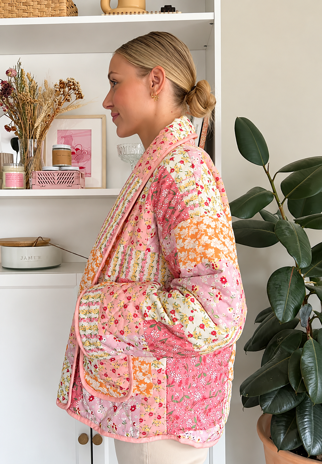 Damen-Steppjacke mit kleinen Blumen und Reverskragen - Zinnia
