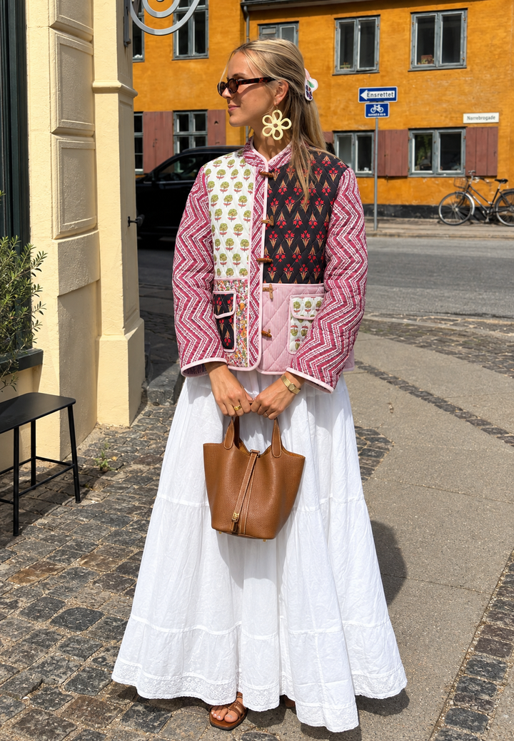 Damen Steppjacke mit Blumenmuster, Zickzack-Ärmeln und Knöpfen - Adriane