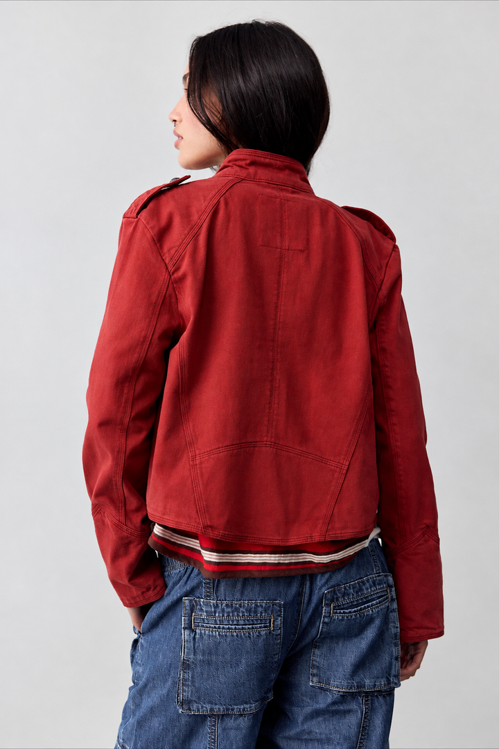 Damen kurze Jacke mit Stehkragen und dekorativen Knöpfen - Arlet