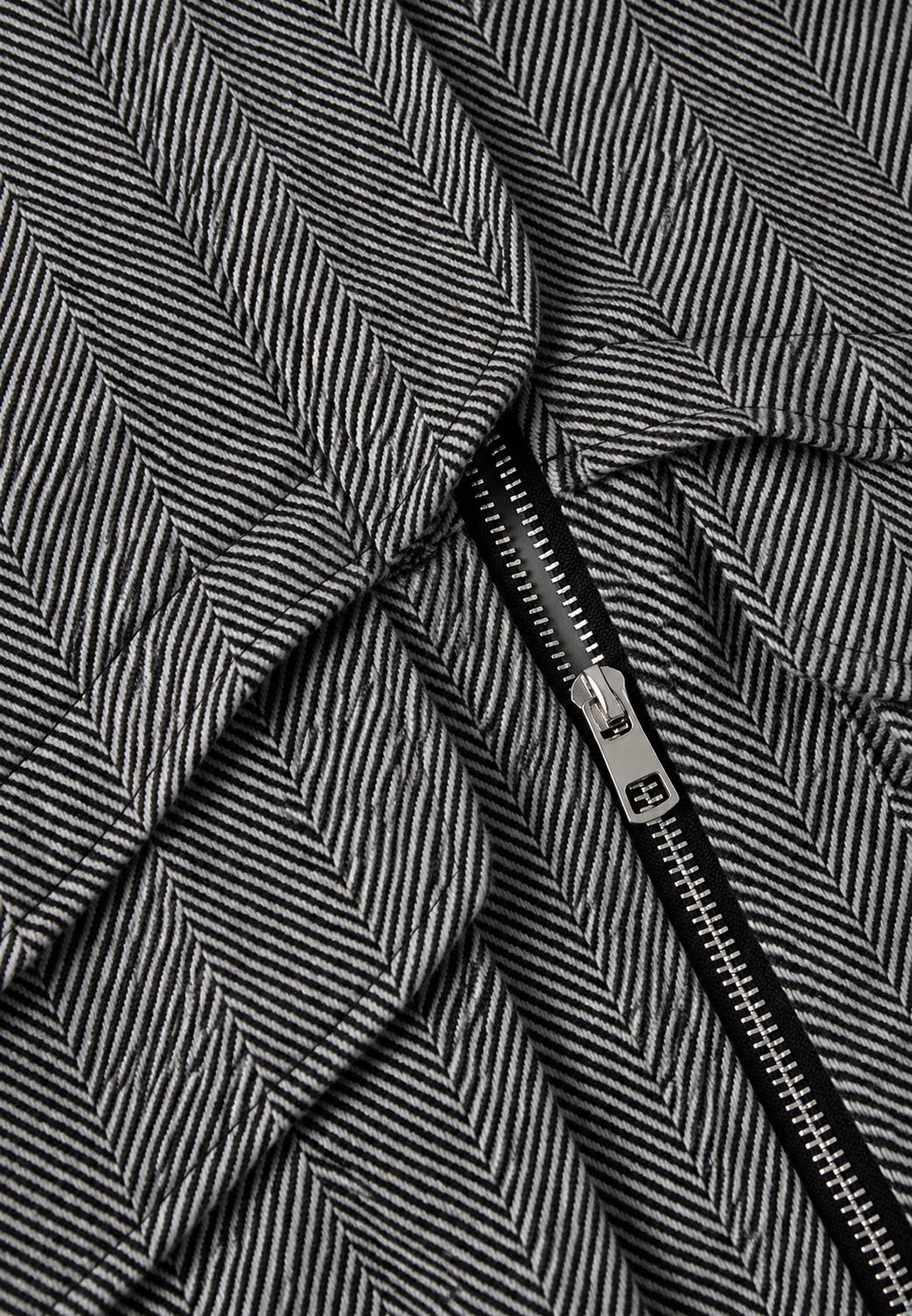 Damen Jacke mit Fischgrätmuster, Stehkragen und Reißverschluss - Saura