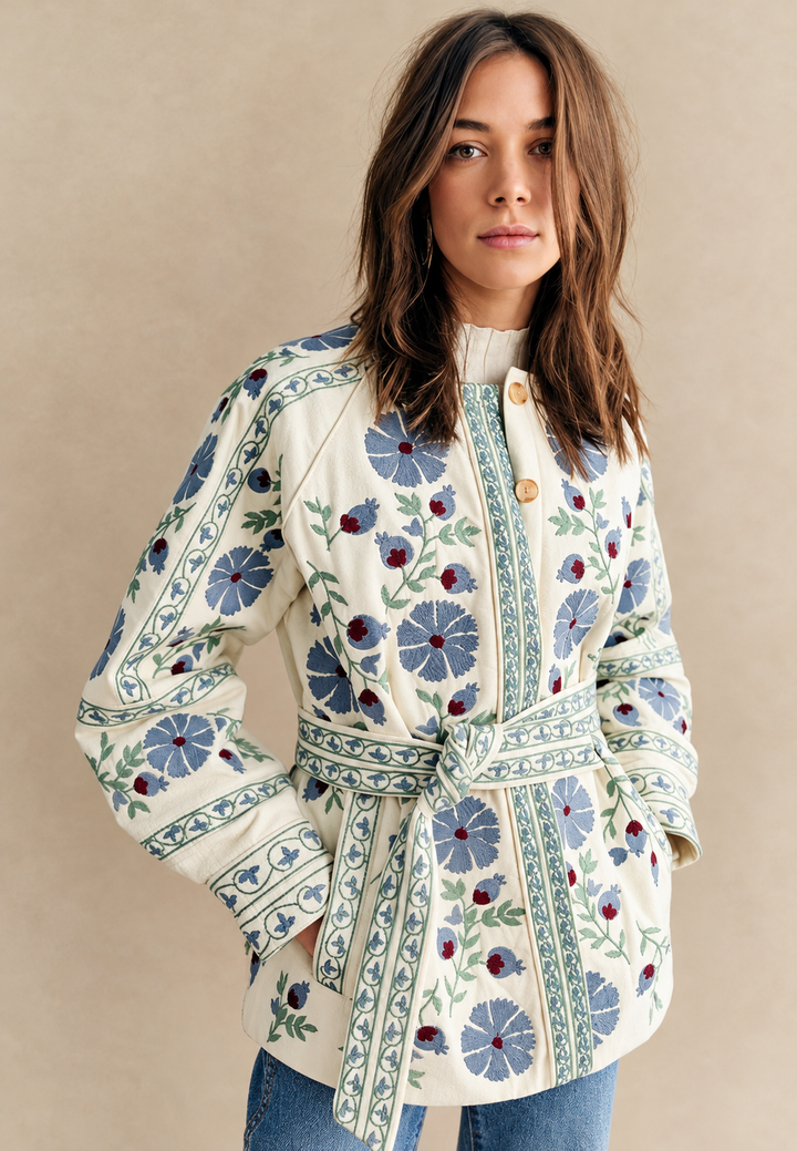 Florale Damenjacke mit verstellbarem Gürtel und langen Ärmeln - Jette