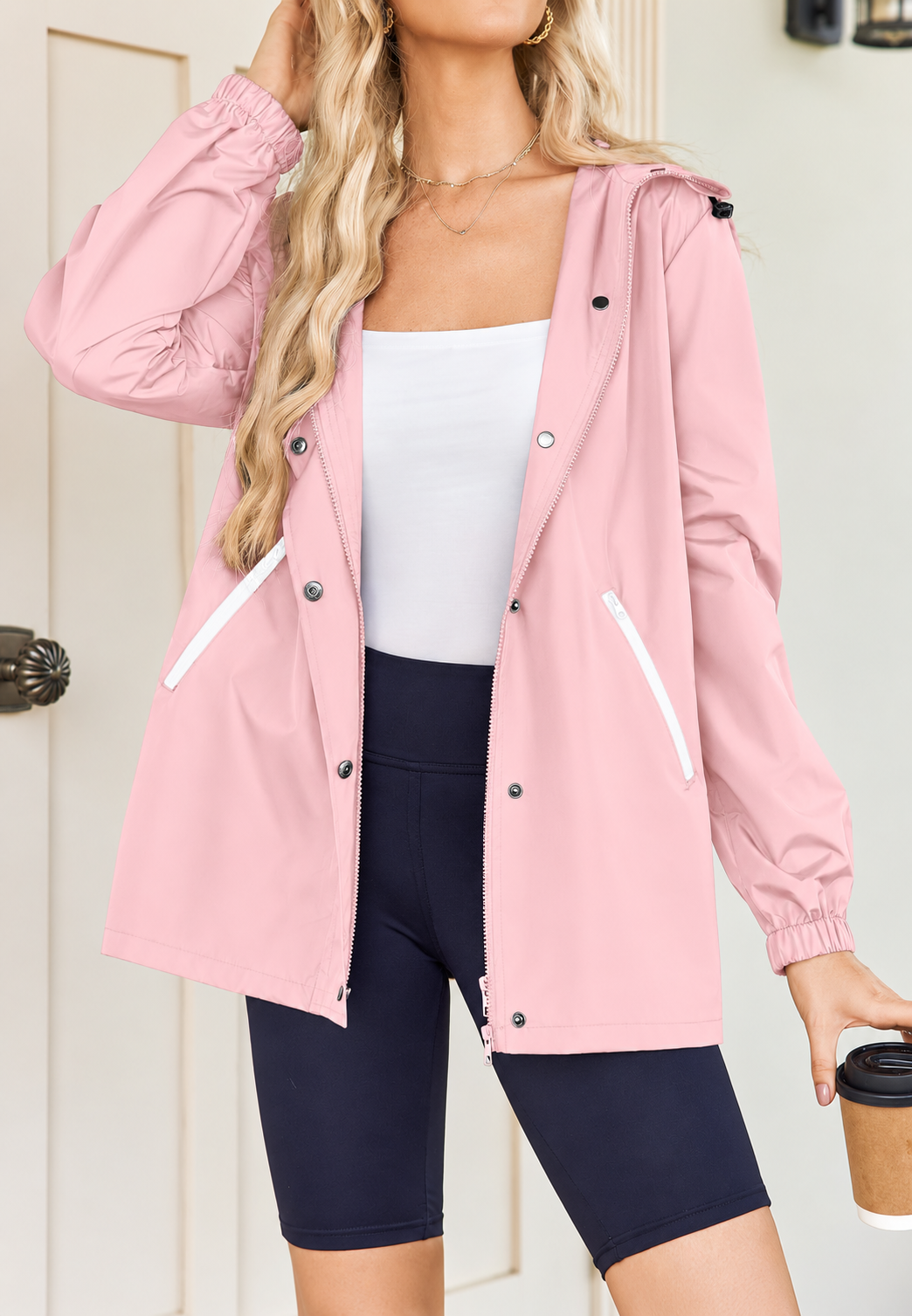 Wasserdichte Damen-Regenjacke mit Kapuze, Taschen und Reißverschluss – Verena