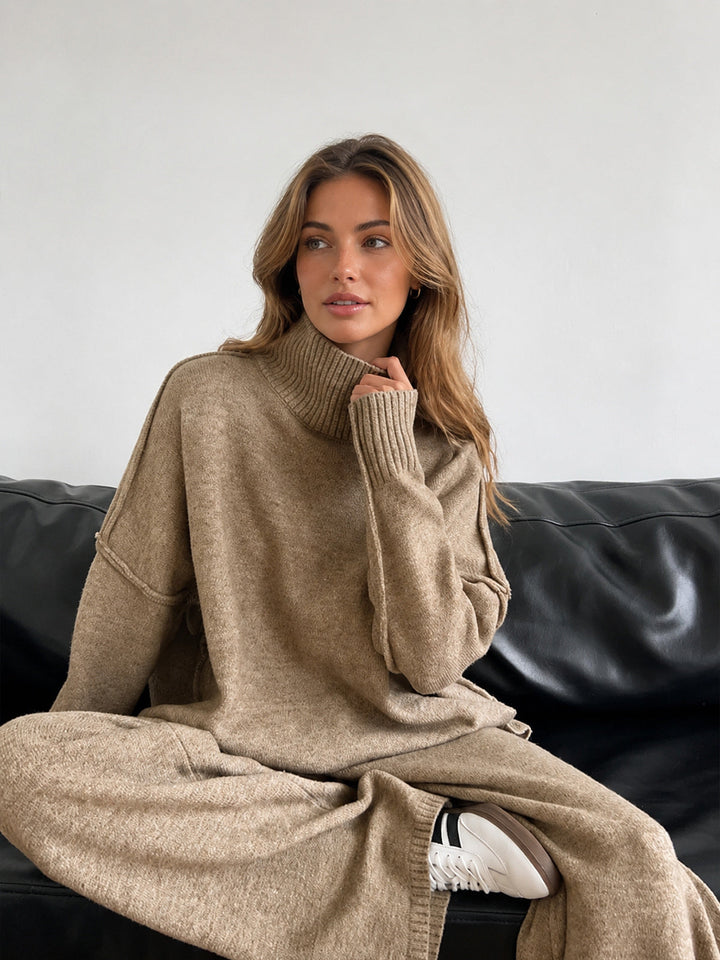 Strick-Set für Damen mit Rollkragenpullover und weit geschnittener Hose – Elske