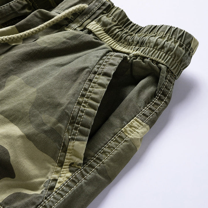 Tarnfarbene Cargo-Shorts mit Seitentaschen für Männer - Carson