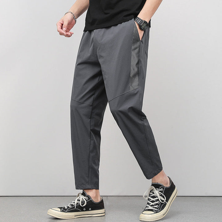 Konisch zulaufende Herrenhose mit Gummizug am Saum - Lucas