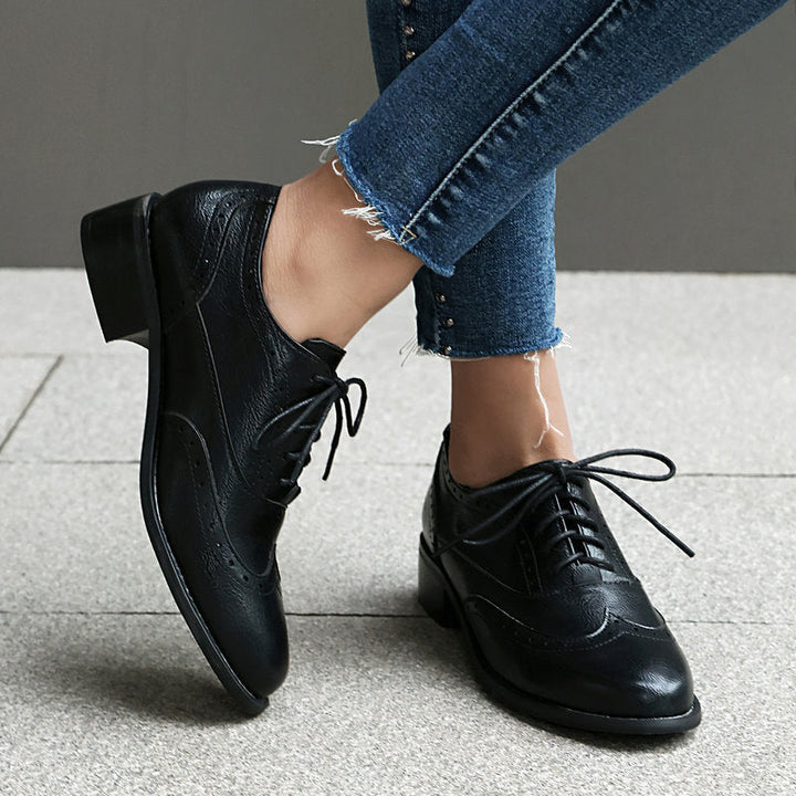 Damenschuhe mit klassischem Design - Eydruna