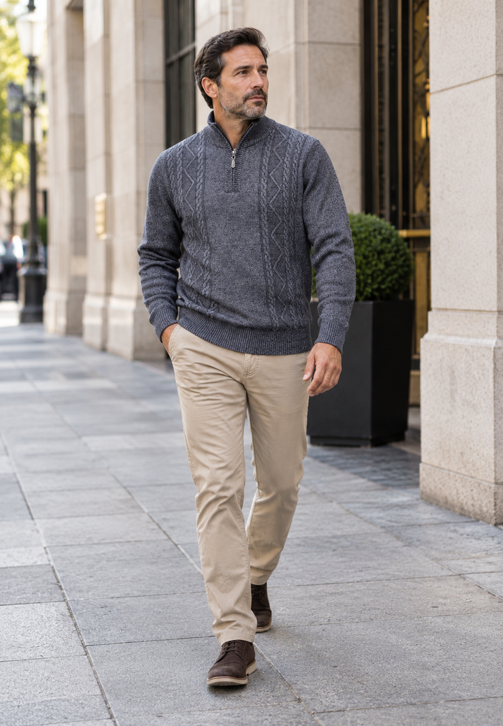 Herren-Zopfstrickpullover mit Stehkragen und halbem Reißverschluss - Beltrán