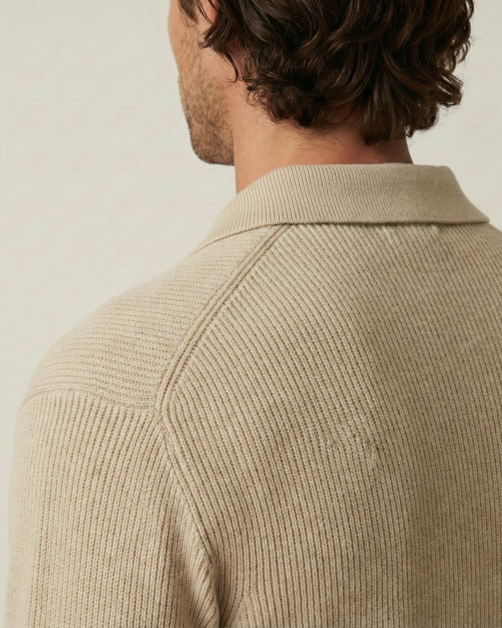 Herrenpullover mit Polokragen, halbem Reißverschluss und Rippstrick – Ilan