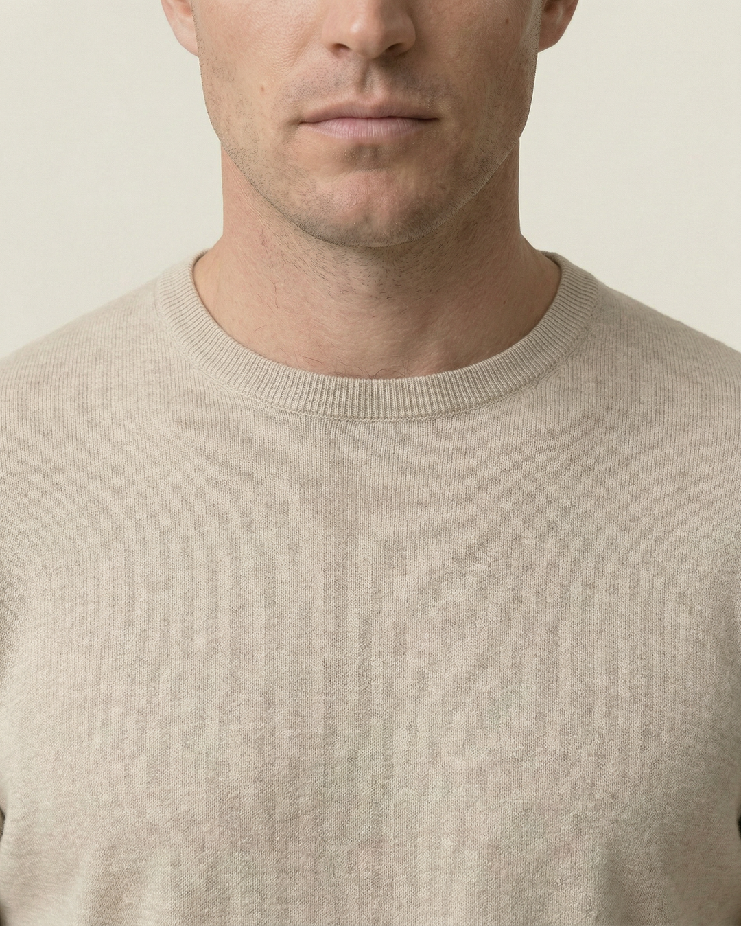 Herrenpullover mit Rundhalsausschnitt, feiner Strick und langen Ärmeln – Ciro