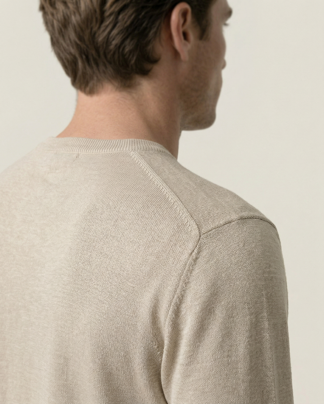 Herrenpullover mit Rundhalsausschnitt, feiner Strick und langen Ärmeln – Ciro