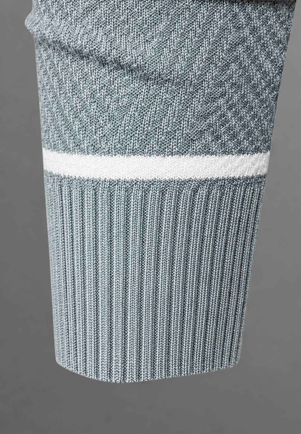 Herrenpullover mit Rundhalsausschnitt, gestreift und strukturiertem Strickmuster - Tobias