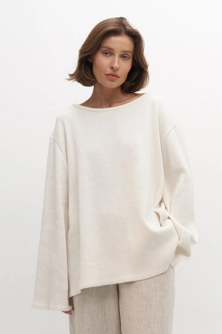 Oversize-Damenpullover mit offenem Rücken und langen Ärmeln – Mireya