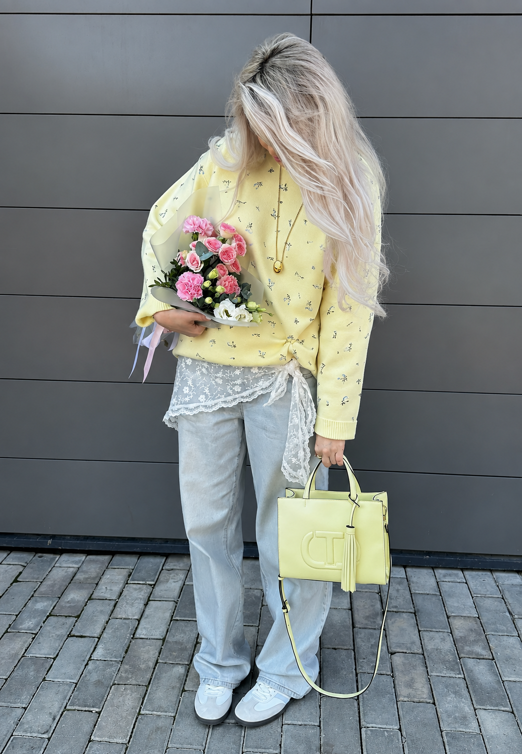 Oversize-Damenpullover mit Blumenmuster, Rundhalsausschnitt und langen Ärmeln – Anouk