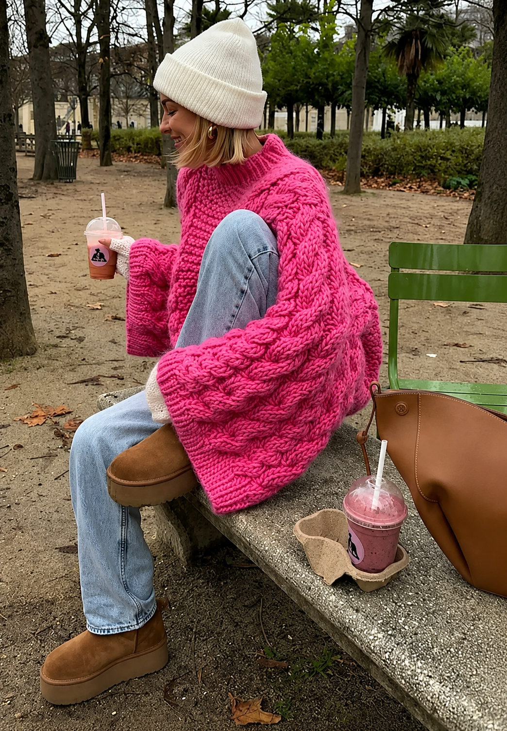 Oversize-Damenpullover mit Zopfmuster, ausgestelltem Ärmel und hohem Kragen – Nerina