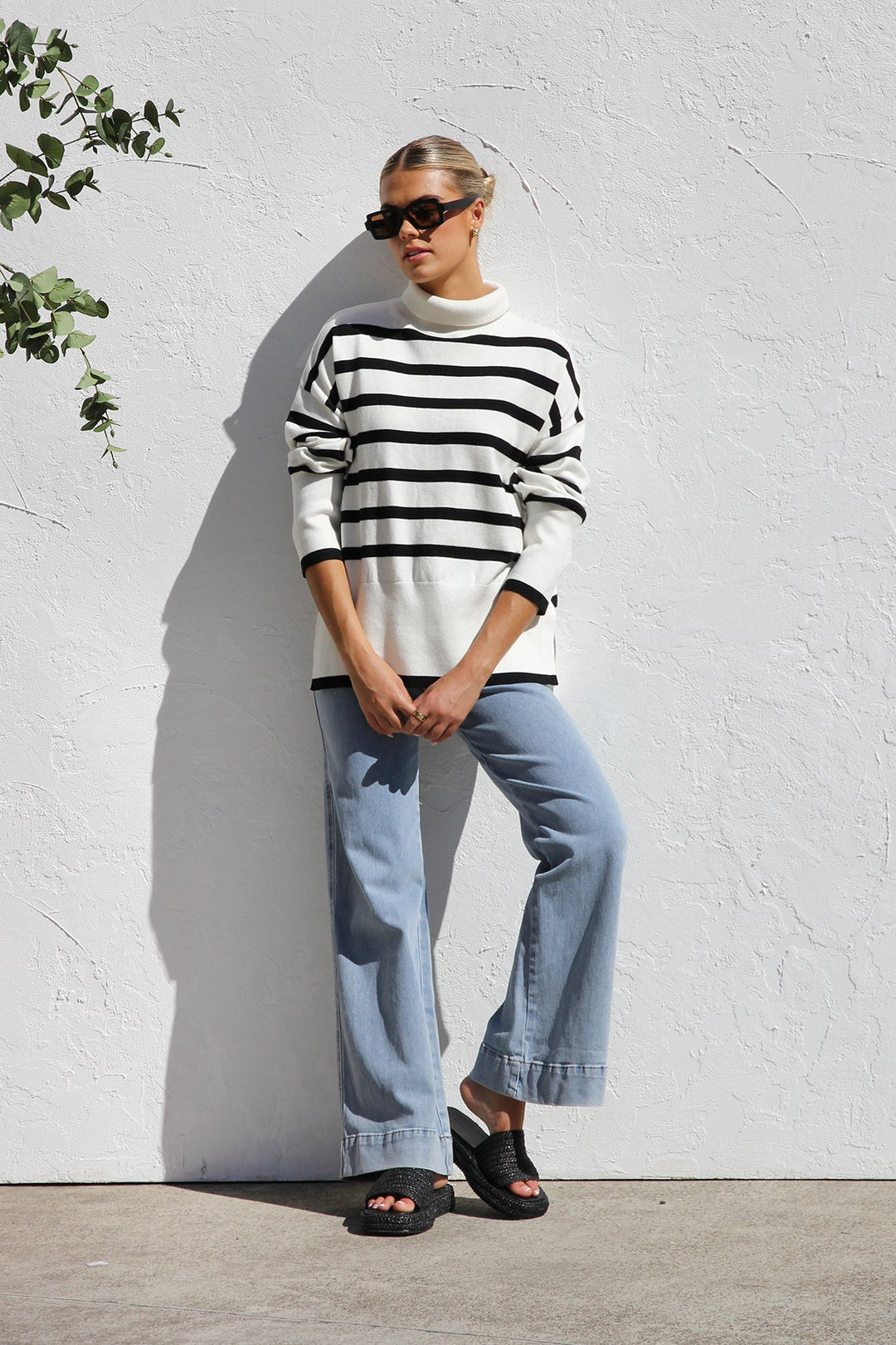 Oversize-Strickpullover für Damen mit Streifen und hohem Kragen – Runa