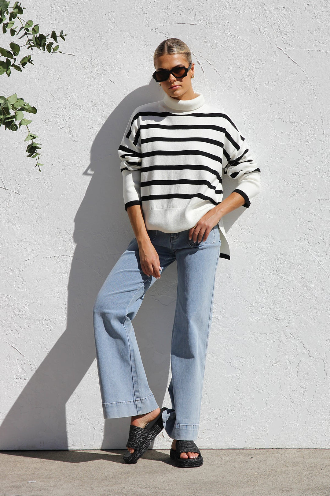 Oversize-Strickpullover für Damen mit Streifen und hohem Kragen – Runa