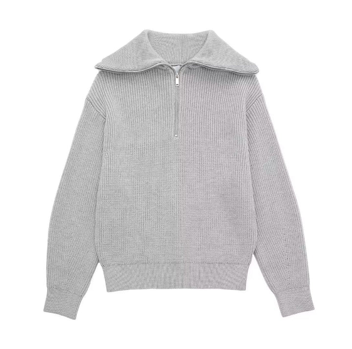 Damenpullover mit Streifen, halbem Reißverschluss und Stehkragen – Holly