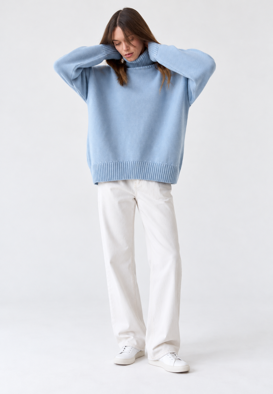 Damen-Oversize-Rollkragenpullover aus glattem Strick mit überschnittenen Schultern - Eirwen