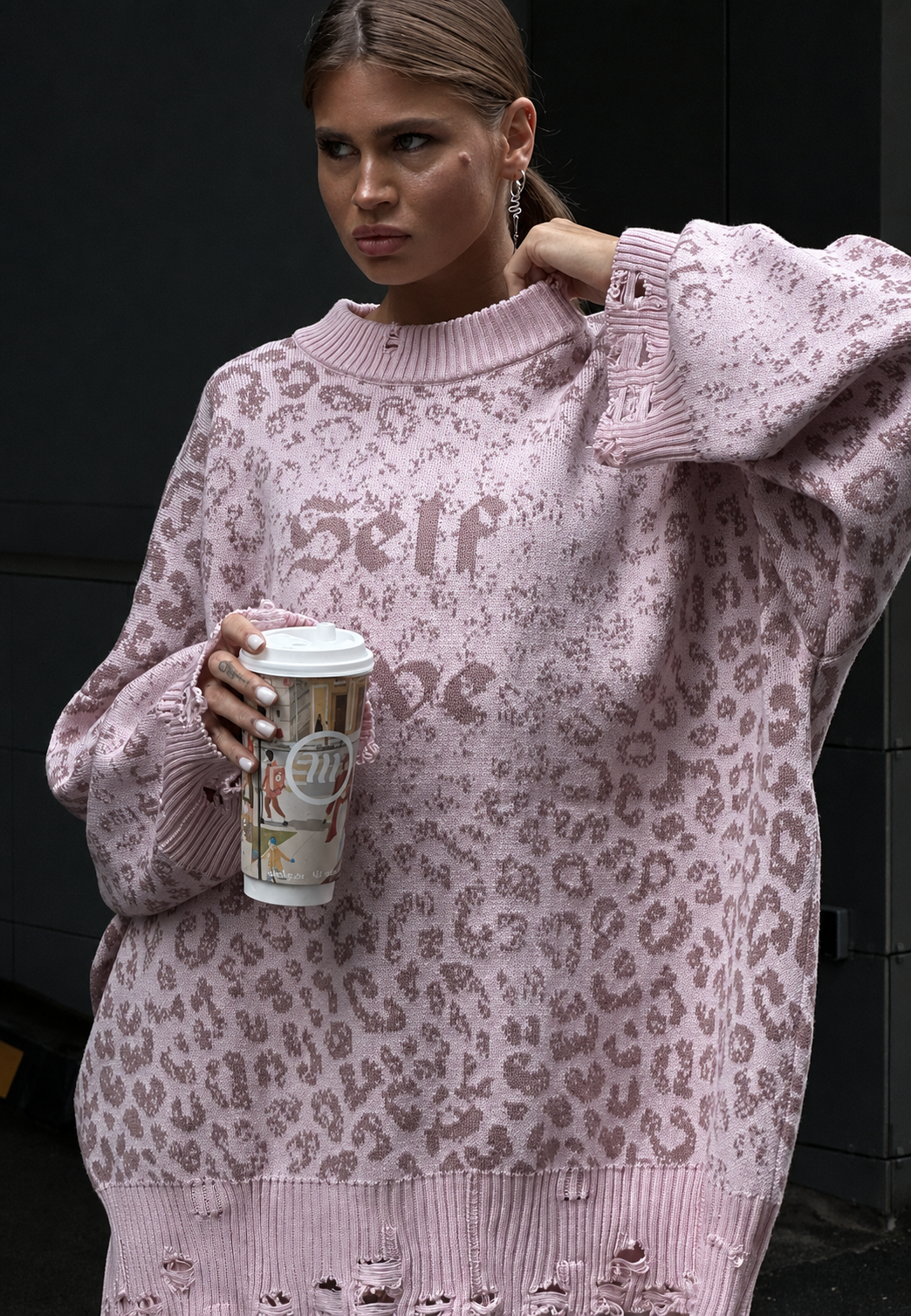 Oversize-Pullover für Damen mit grafischem Print und Zerrissen-Effekt – Liora