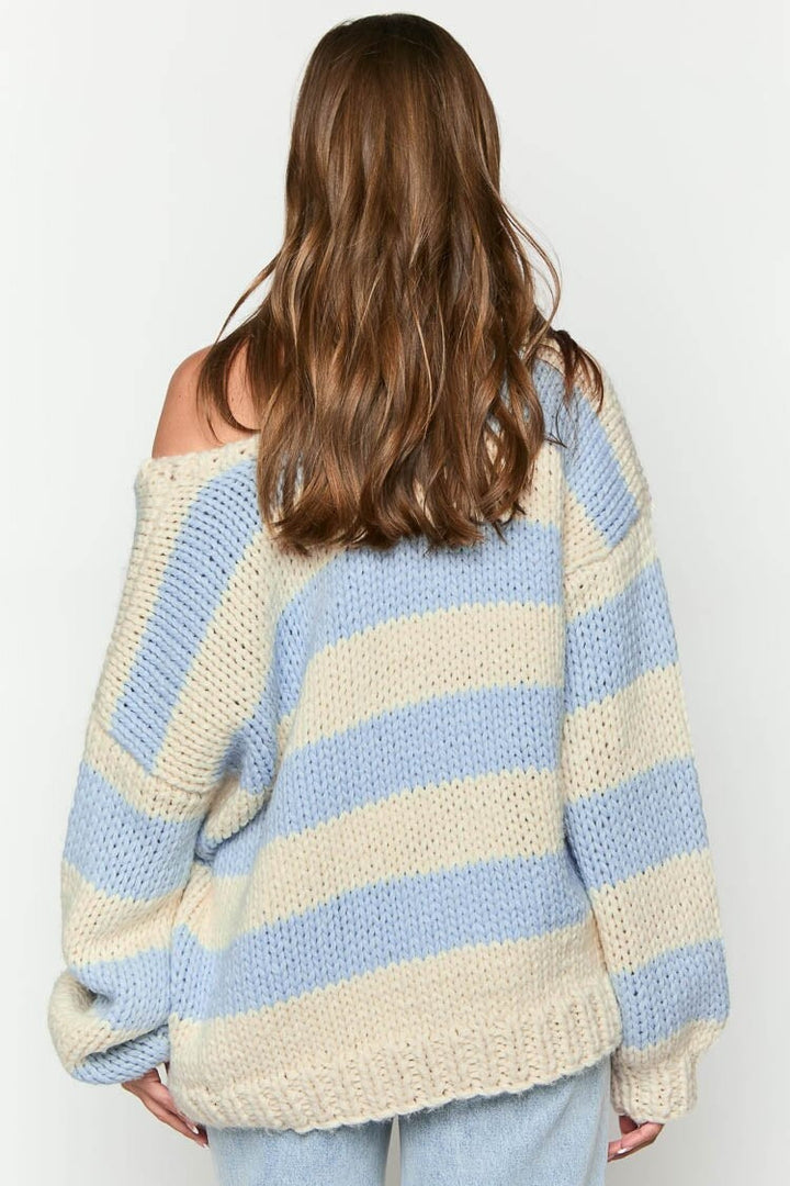 Oversize-Pullover für Damen mit Streifen und freien Schultern – Frida