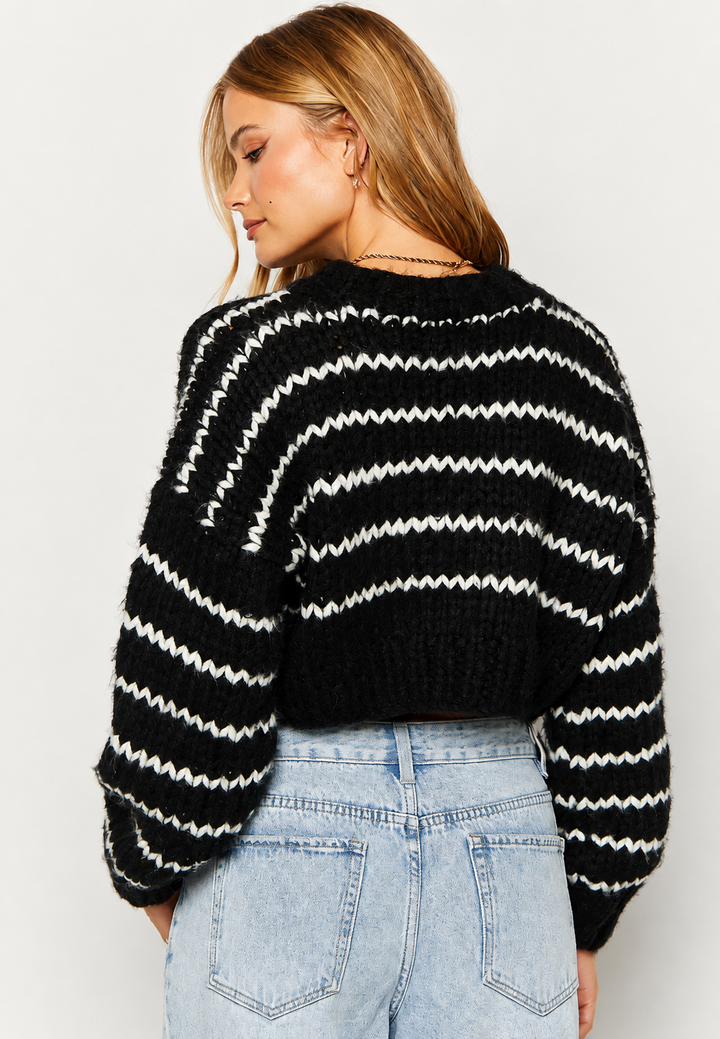 Oversize-Pullover aus grob gestricktem Material mit weiten Ärmeln und Rundhalsausschnitt – Ovacona