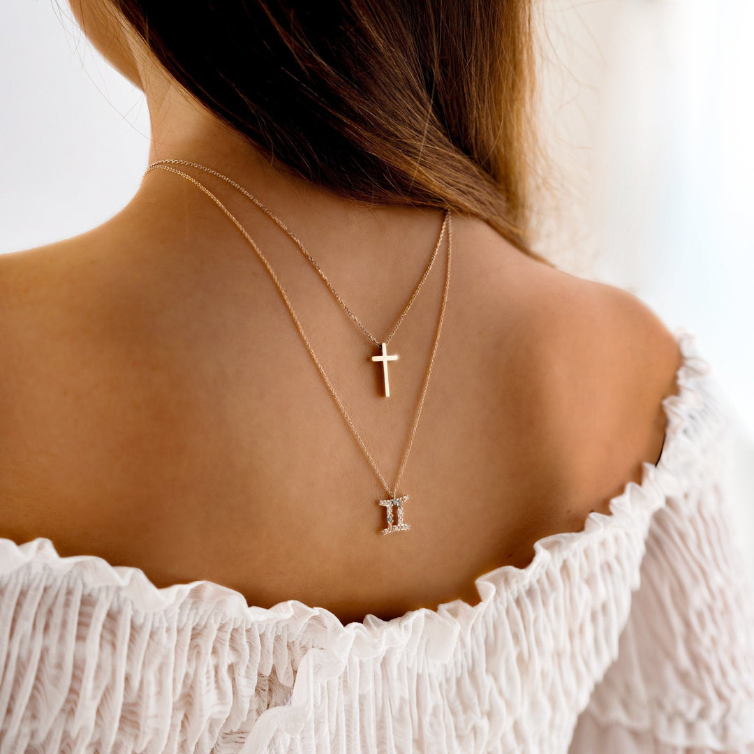 Damenschmuck Halskette zentrales Kreuz