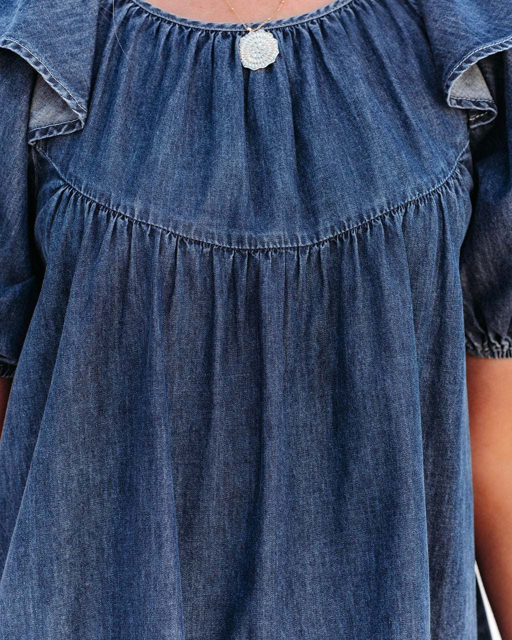Kurzes Jeanskleid für Frauen mit Puffärmeln - Luisa