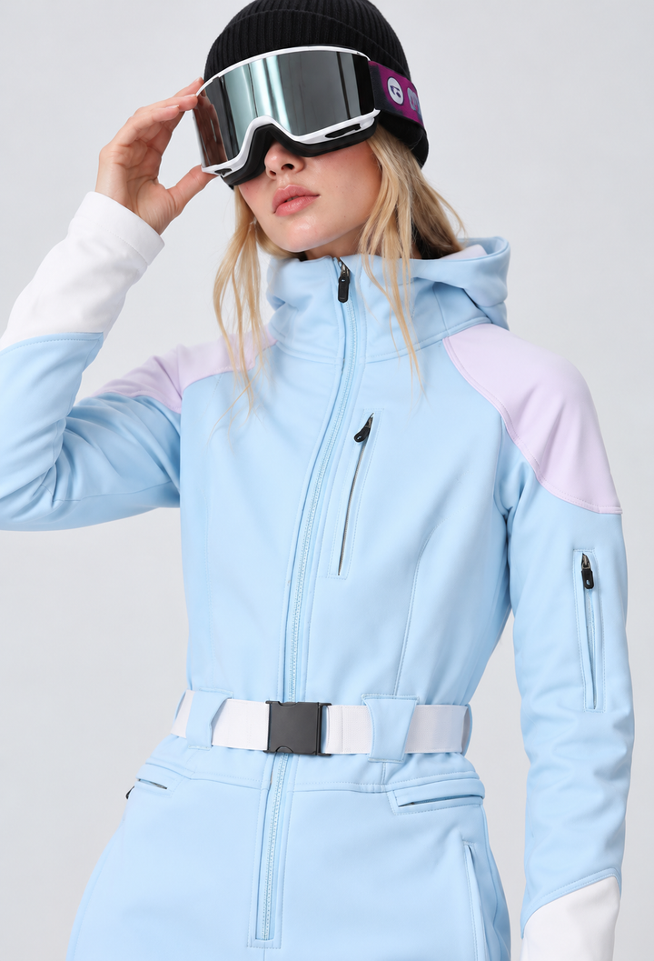 Damen Skioverall einteilig mit Kapuze, verstellbarem Gürtel und Reißverschlusstaschen - Alessa