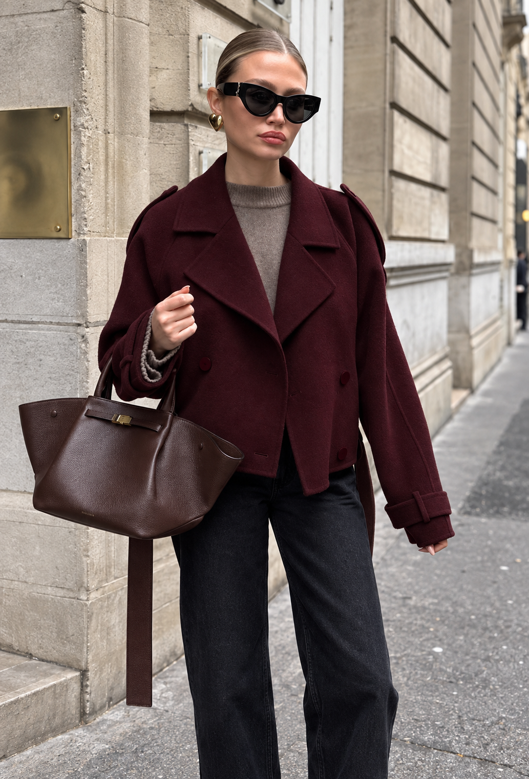 Kurzer Damen-Trenchcoat mit Gürtel und doppelter Knopfleiste – Élise
