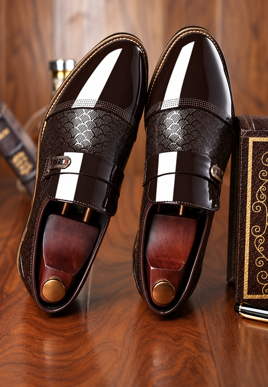 Herren-Monkstrap-Schuh mit seitlicher Schnalle und glänzender Oberfläche - Laurenz